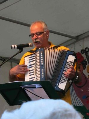 Strassen-_und_Hoffest 2014_017.jpg
